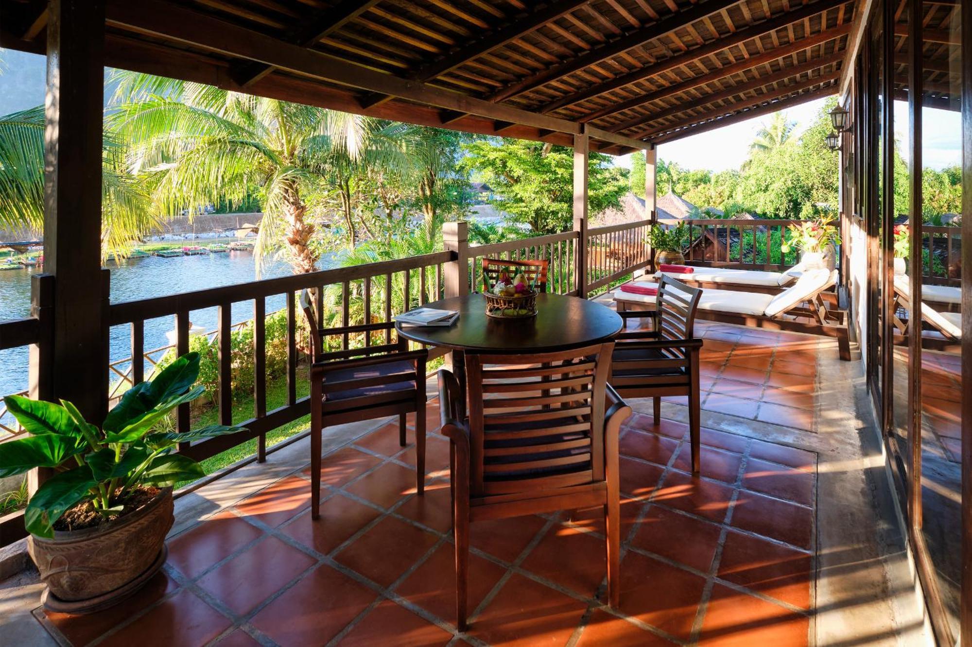 Riverside Boutique Resort, Vang Vieng Buitenkant foto